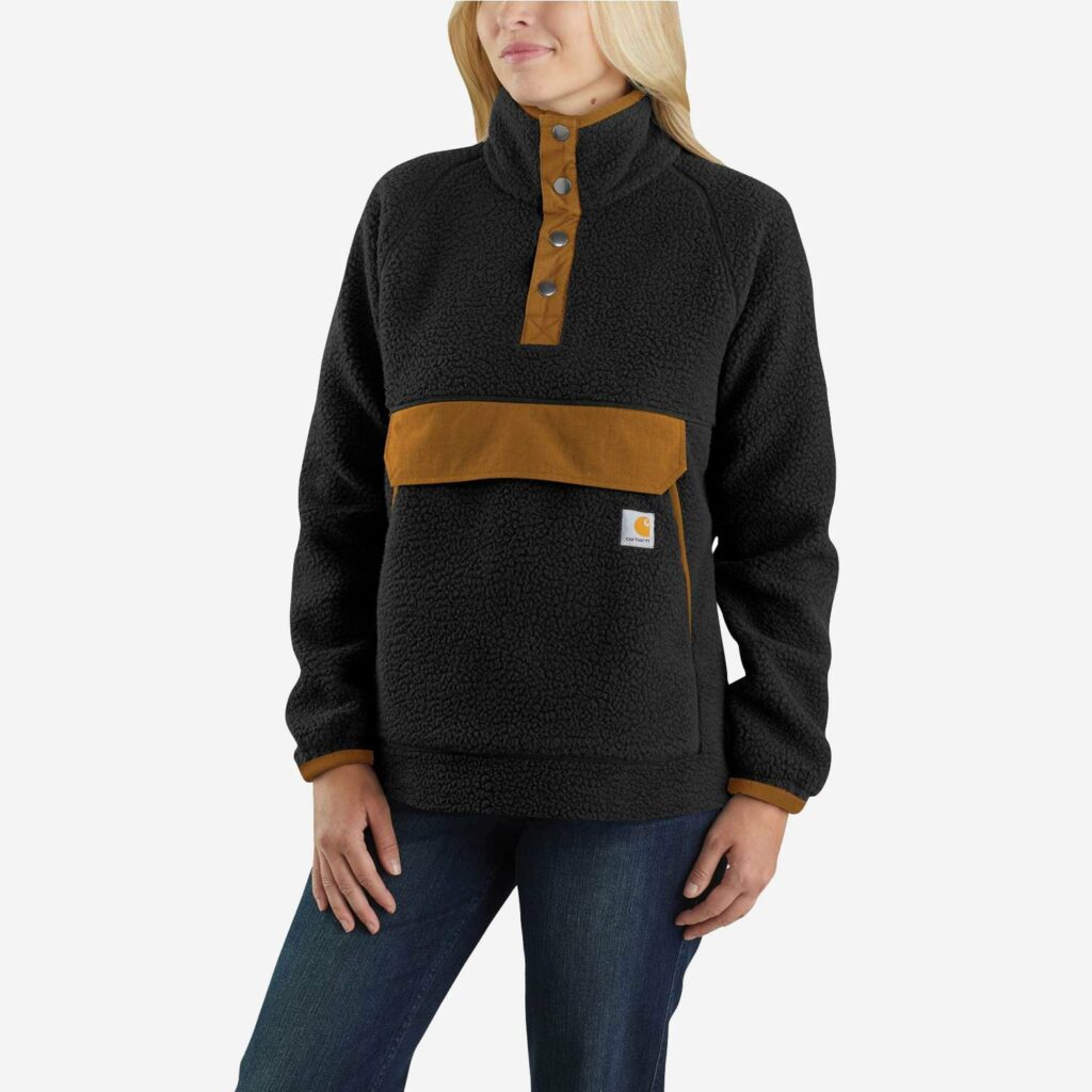 carhartt_relaxed_fit_fleece_pullover_kvinna_104922_BLK-min