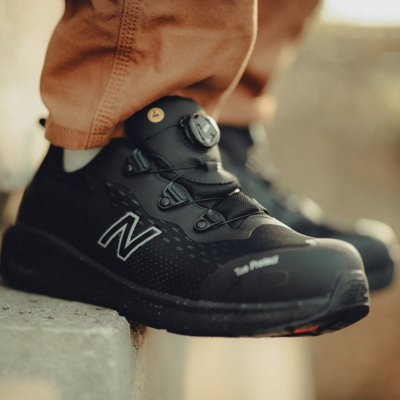 NEW BALANCE LOGIC BOA